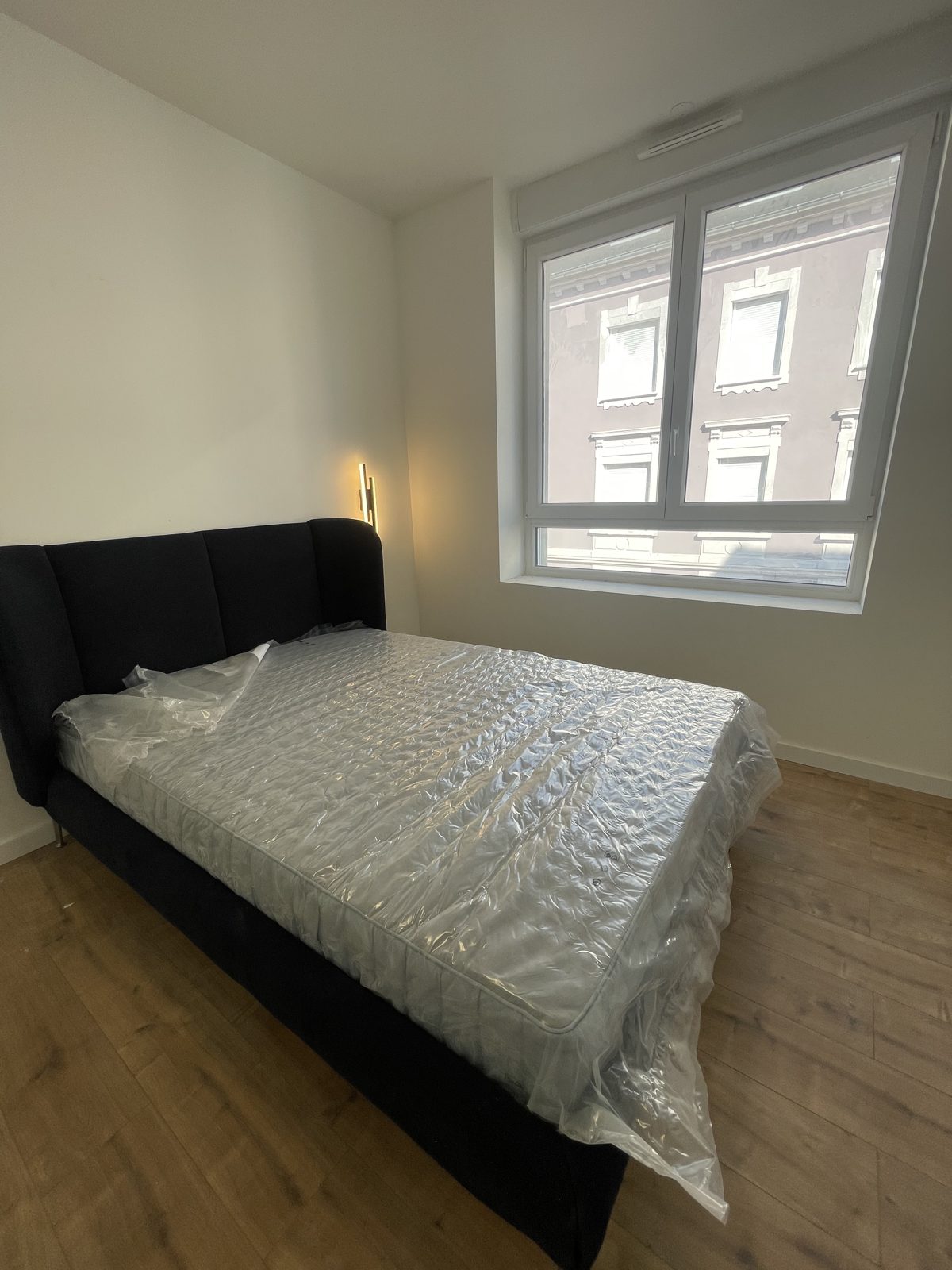 Chambre meublée