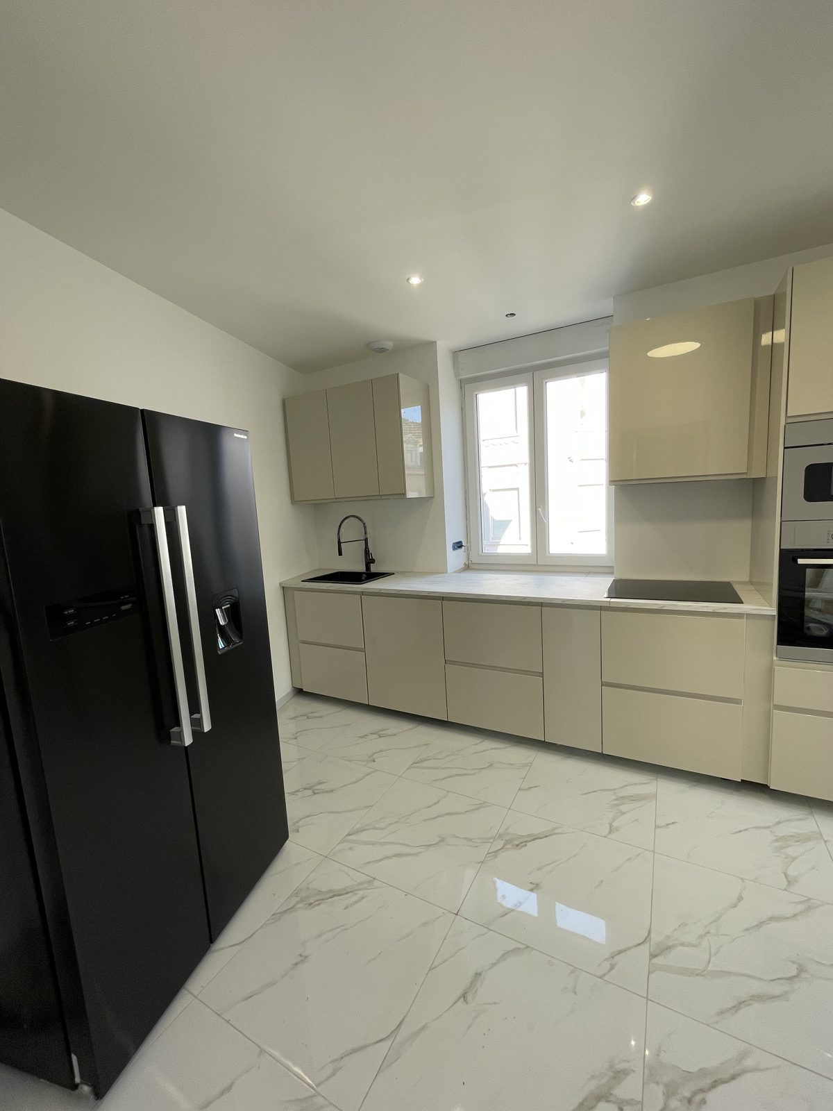 Cuisine équipée de la colocation à Mulhouse